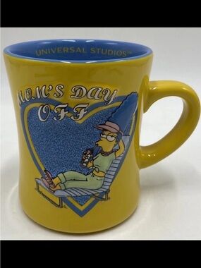 Universal Studios The Simpson’s Marge "Mom's Day Off" Ceramic Mug NEW